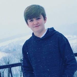 Meet your Posher, Eric